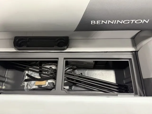 Slide: The Image of Bennington 22SF TriToon Pontoon 2026 - 21