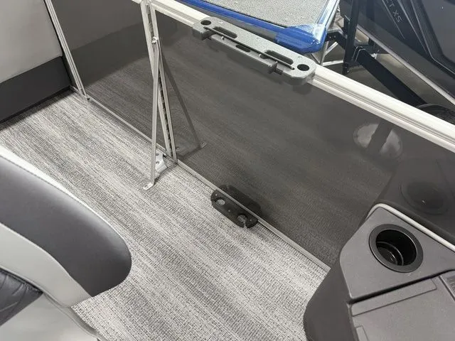 Slide: The Image of Bennington 22SF TriToon Pontoon 2026 - 23