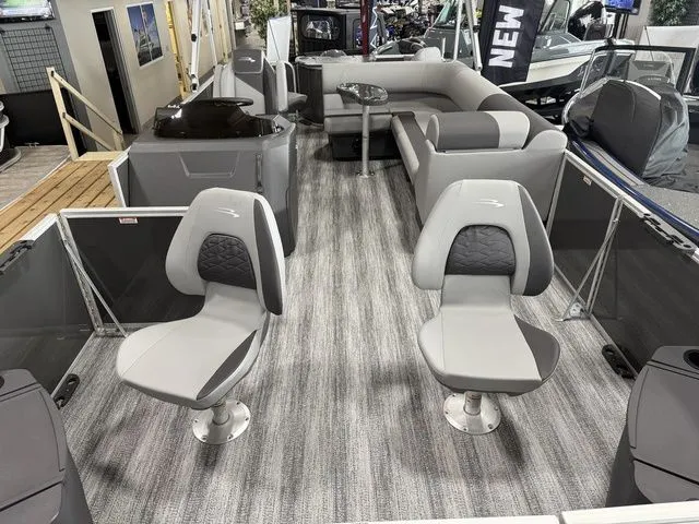 Slide: The Image of Bennington 22SF TriToon Pontoon 2026 - 29