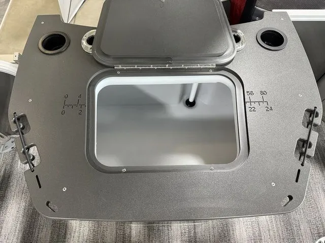 Slide: The Image of Bennington 22SF TriToon Pontoon 2026 - 8