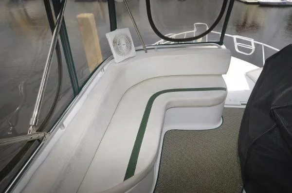 Slide: The Image of Mainship 34 Motoryacht 1998 - 4