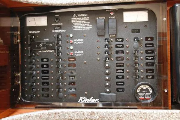 Slide: The Image of Rinker 342 Fiesta Vee 2004 - 10