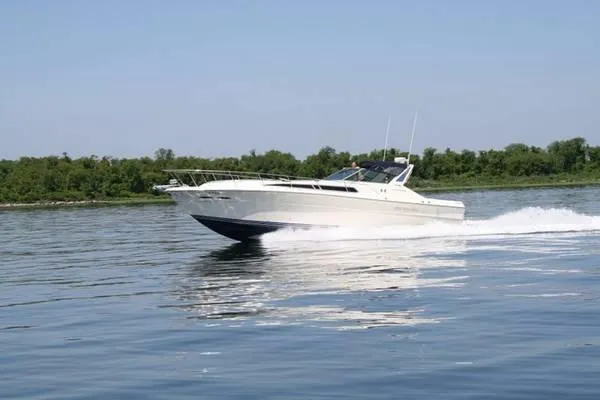 Slide: The Image of Sea Ray 390 1986 - 0
