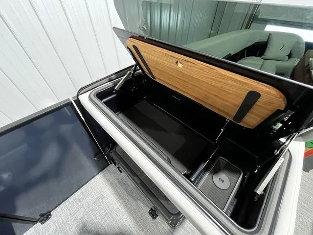 Slide: The Image of Flamingo Rove 24' 2026 - 12