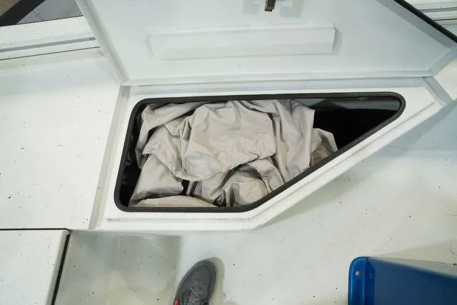 Slide: The Image of Excel Bay Pro Elite 183 2024 - 15