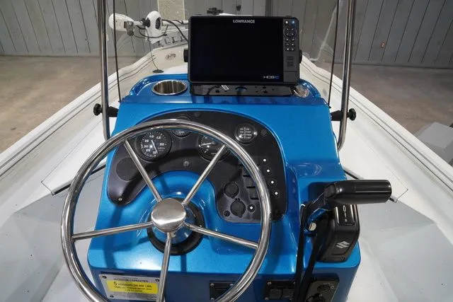 Slide: The Image of Excel Bay Pro Elite 183 2024 - 19