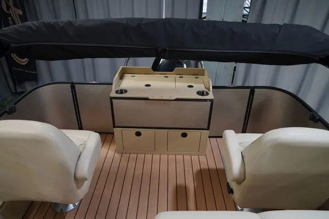 Slide: The Image of Lund LX220 Fish and Cruise 2019 - 21