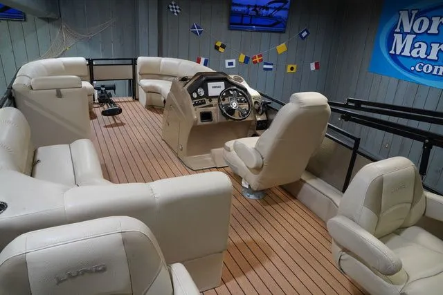 Slide: The Image of Lund LX220 Fish and Cruise 2019 - 23