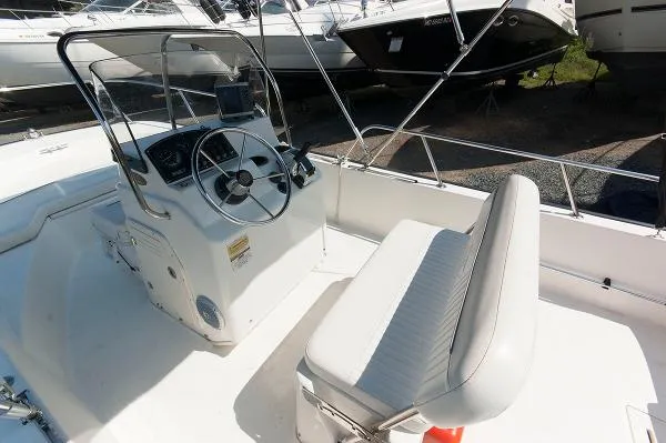 Slide: The Image of Boston Whaler 170 Montauk 2008 - 3