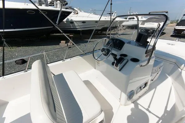 Slide: The Image of Boston Whaler 170 Montauk 2008 - 6