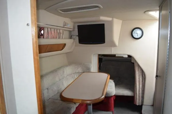 Slide: The Image of Sea Ray Sundancer 1995 - 10