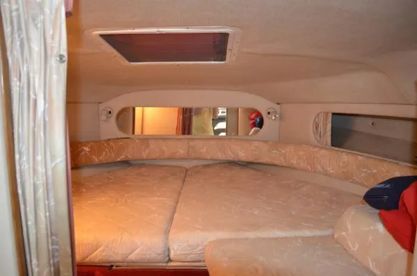 Slide: The Image of Sea Ray Sundancer 1995 - 9