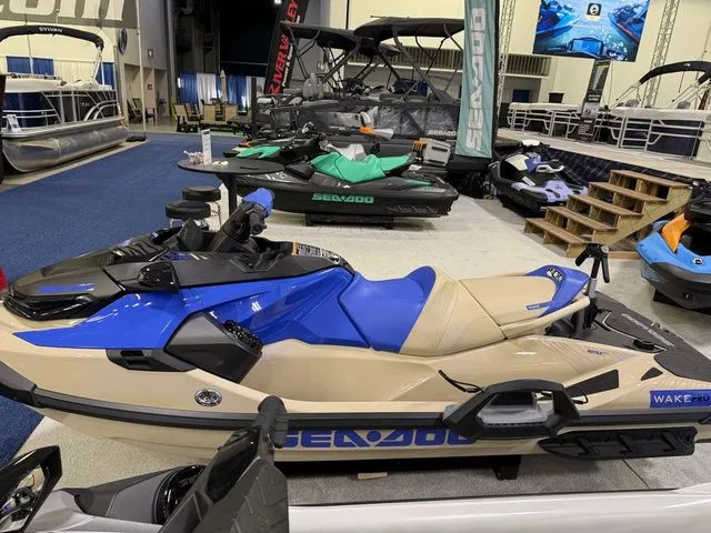 Slide: The Image of Sea-Doo Wake 2026 - 4