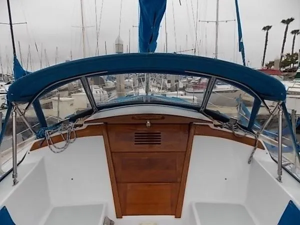 Slide: The Image of Catalina Sloop 1979 - 5