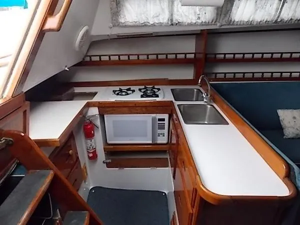 Slide: The Image of Catalina Sloop 1979 - 9