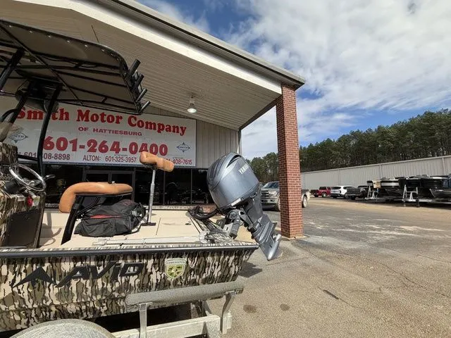 Slide: The Image of Avid 20 Rogue 2024 - 3