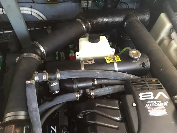 Slide: The Image of Sea Ray 340 Sundancer -2014 7.4 FWC Engines 2000 - 10