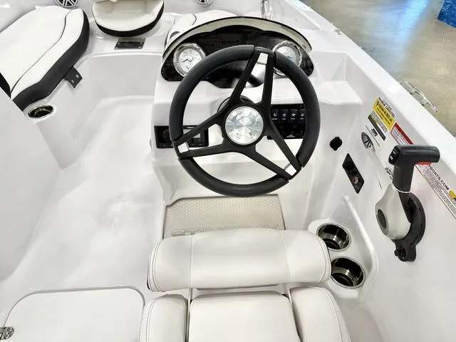 Slide: The Image of Stingray 182 SC 2026 - 5