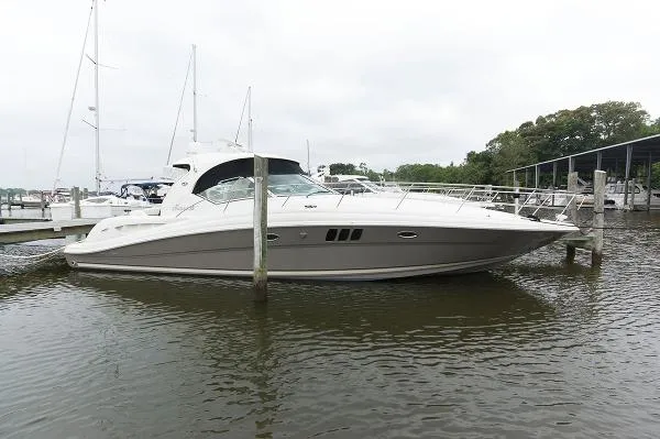 Slide: The Image of Sea Ray 44 Sundancer 2006 - 1