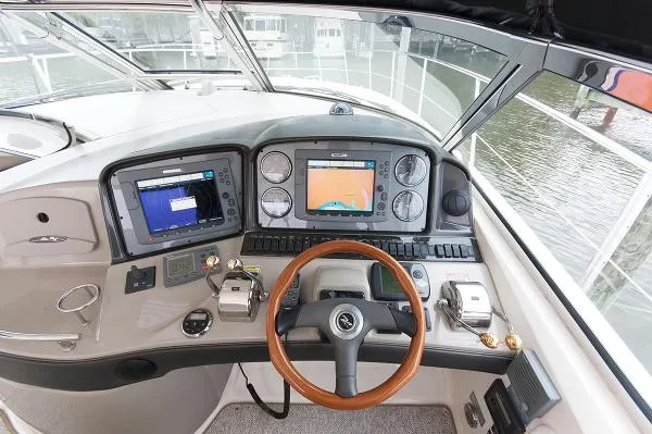 Slide: The Image of Sea Ray 44 Sundancer 2006 - 3