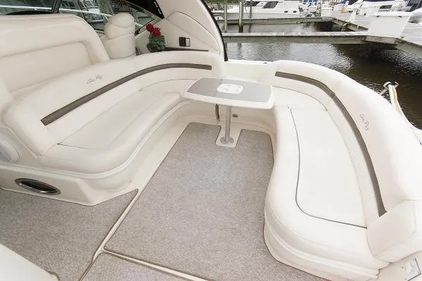 Slide: The Image of Sea Ray 44 Sundancer 2006 - 6