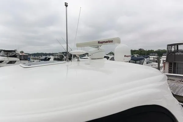 Slide: The Image of Sea Ray 44 Sundancer 2006 - 9
