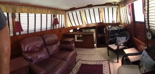 Slide: The Image of Gulfstar 44 Motor Yacht 1980 - 5