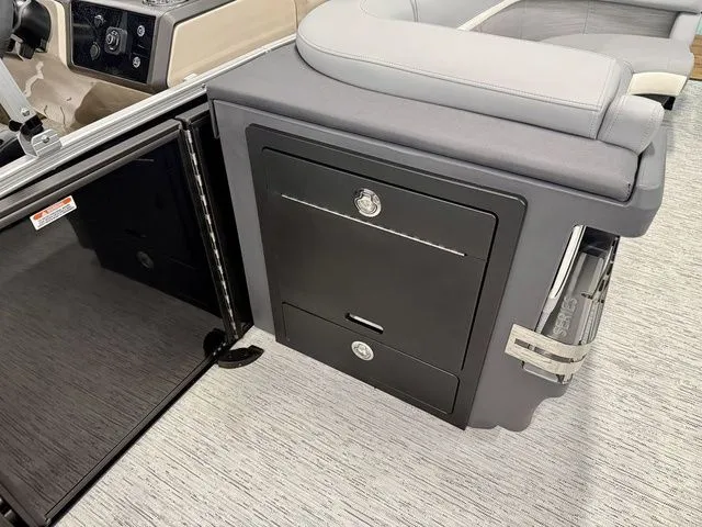 Slide: The Image of Bennington M Swingback 24 MSB 2026 - 15