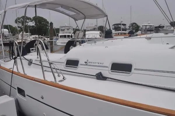 Slide: The Image of Beneteau 473 2001 - 5