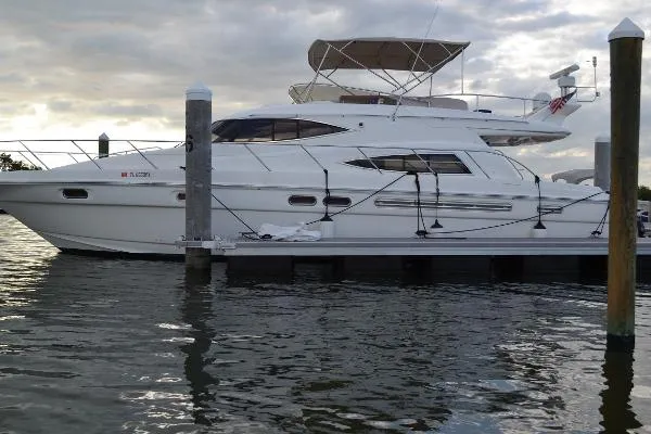 Slide: The Image of Sealine T52 2005 - 1
