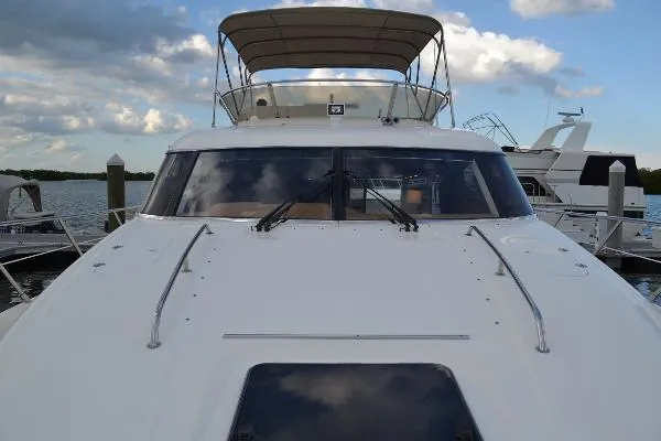 Slide: The Image of Sealine T52 2005 - 4