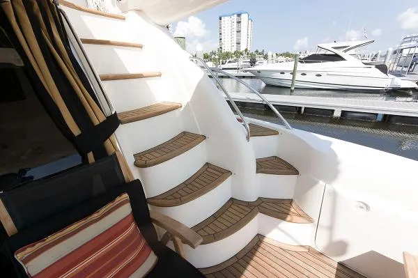 Slide: The Image of Sealine T52 2005 - 6