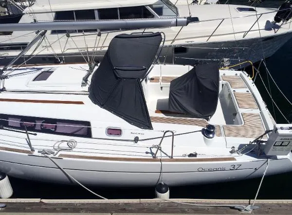 Slide: The Image of Beneteau Oceanis 37 2012 - 3
