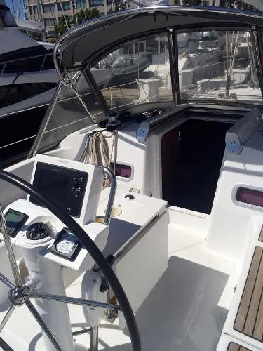 Slide: The Image of Beneteau Oceanis 37 2012 - 5