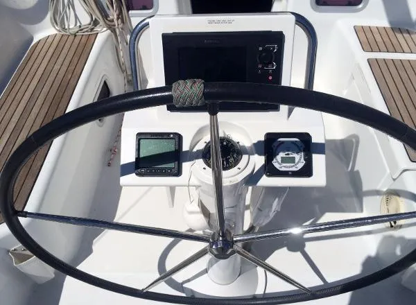 Slide: The Image of Beneteau Oceanis 37 2012 - 7