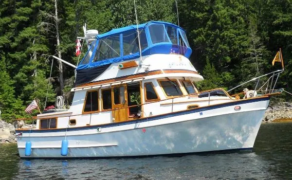 Slide: The Image of Puget Trawler 33 1977 - 0