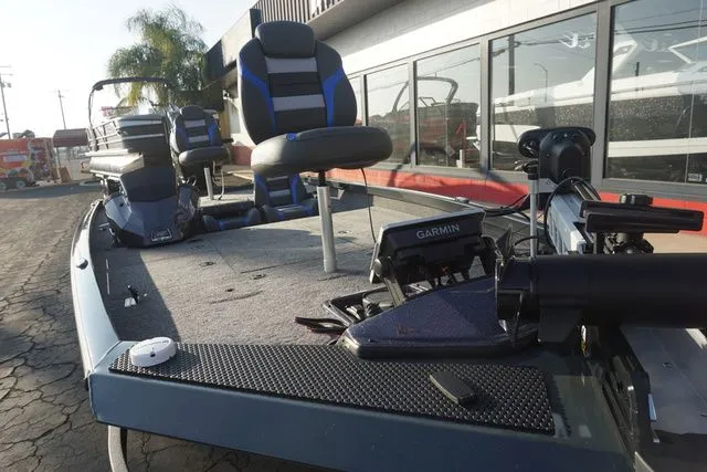 Slide: The Image of Ranger RT198P 2026 - 22