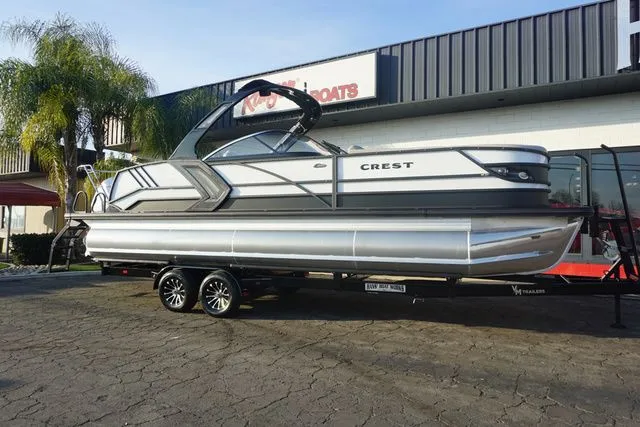 Slide: The Image of Crest Continental 260 SLS 2026 - 3