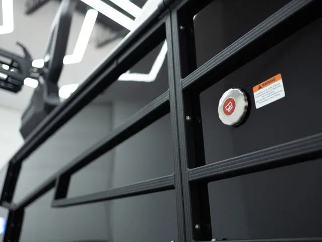 Slide: The Image of Montara 25' SURF BOSS EVO 2026 - 6