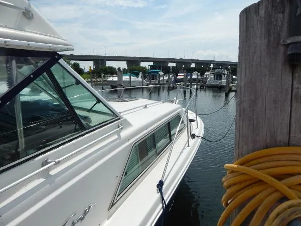 Slide: The Image of Chris-Craft 291 Catalina 1985 - 6