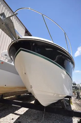 Slide: The Image of Bayliner 266 Discovery 2012 - 10