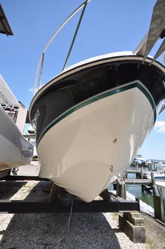 Slide: The Image of Bayliner 266 Discovery 2012 - 11