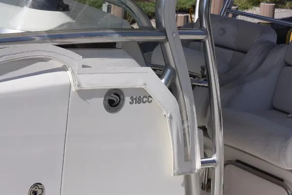 Slide: The Image of Edgewater 318CC 2012 - 2