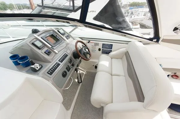 Slide: The Image of Chaparral 350 Signature 2009 - 4