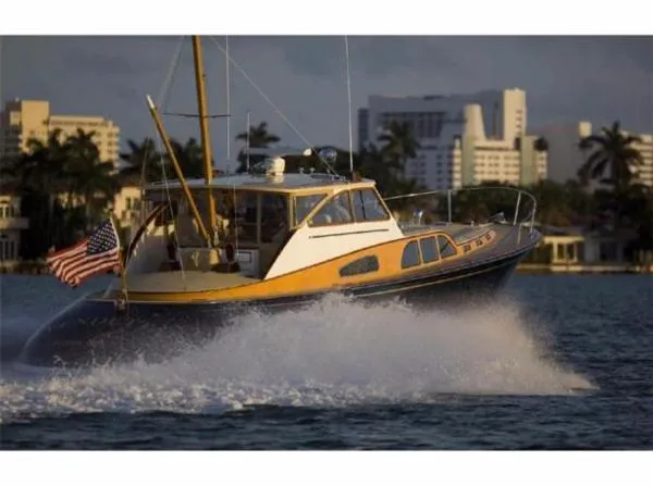 Slide: The Image of Derecktor Commuter Yacht 2005 - 4