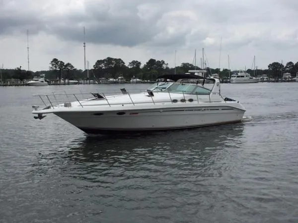 Slide: The Image of Sea Ray 400 Express Cruiser 1996 - 1
