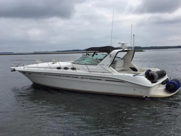 Slide: The Image of Sea Ray 400 Express Cruiser 1996 - 2