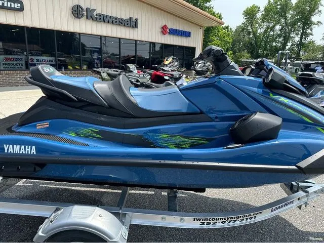 Slide: The Image of Yamaha VX Cruiser HO 2025 - 11