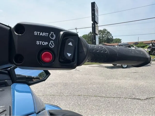 Slide: The Image of Yamaha VX Cruiser HO 2025 - 3