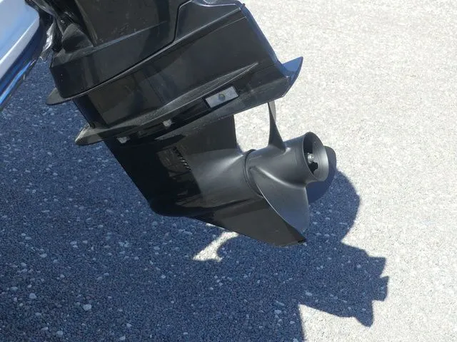 Slide: The Image of Bayliner Trophy T22CC 2023 - 11